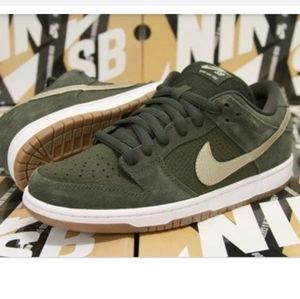 Nike SB Dunk Low Sequoia
